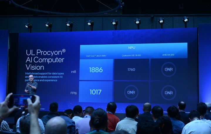 Une diapositive montrant comment la série Core Ultra 2 d'Intel surpasse AMD et Qualcomm dans les performances de vision informatique UL Procyon AI.