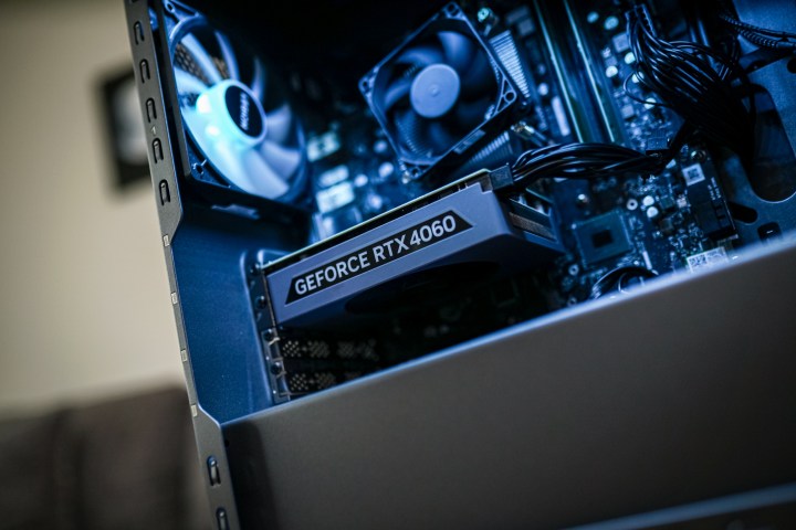 La RTX 4060 à l'intérieur de la Lenovo Legion Tower 5i.