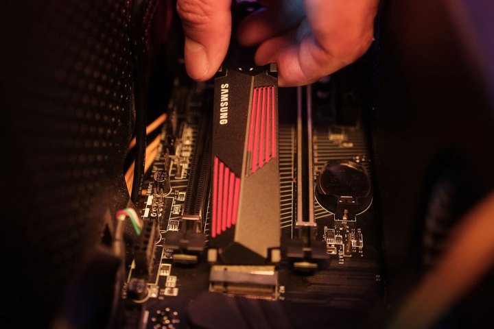 Installation d'un SSD Samsung.