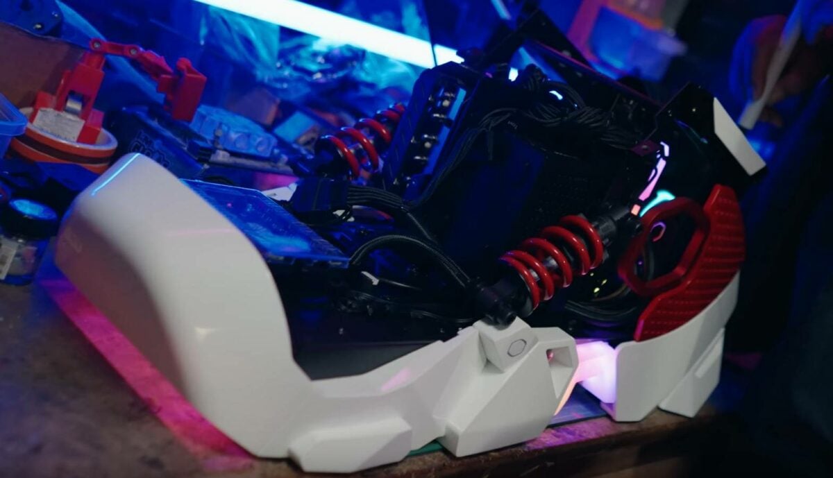 Cooler Master Sneaker X intérieur.