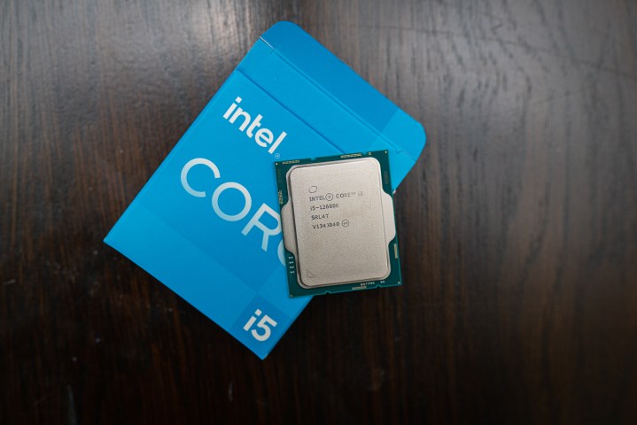 Processeur Intel Core i5-12600K.