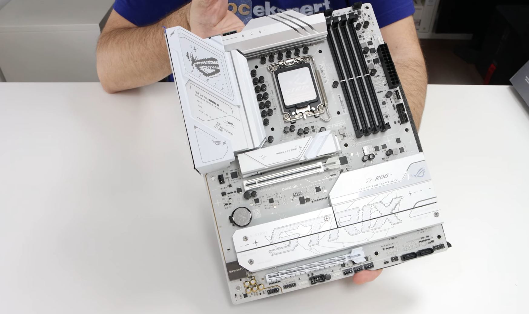 ASUS ROG Strix B860-A Gaming WiFi 2