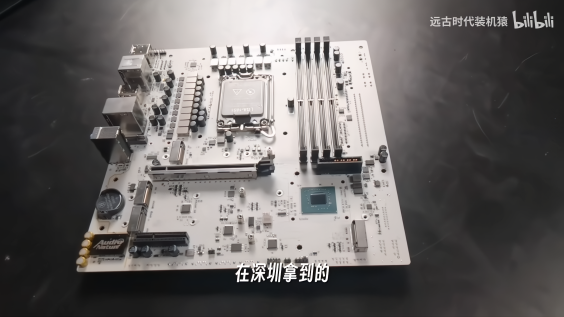 Connecteur BTF 3.0 à 50 broches