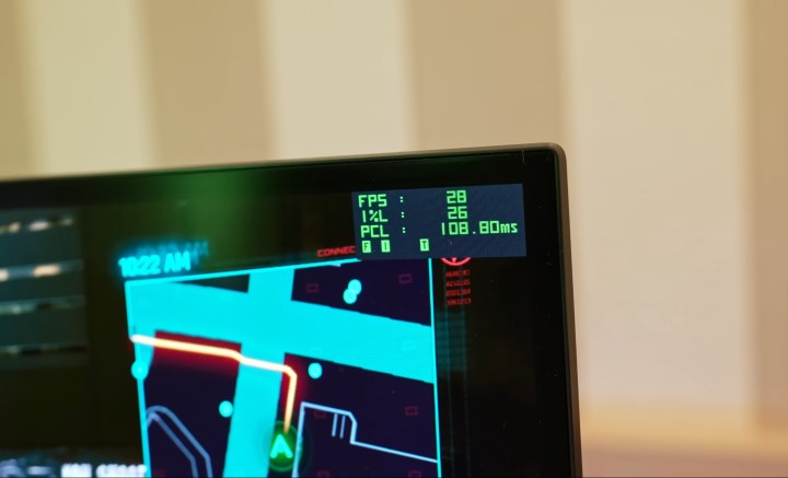 Une image du coin d'un moniteur exécutant Cyberpunk 2077.