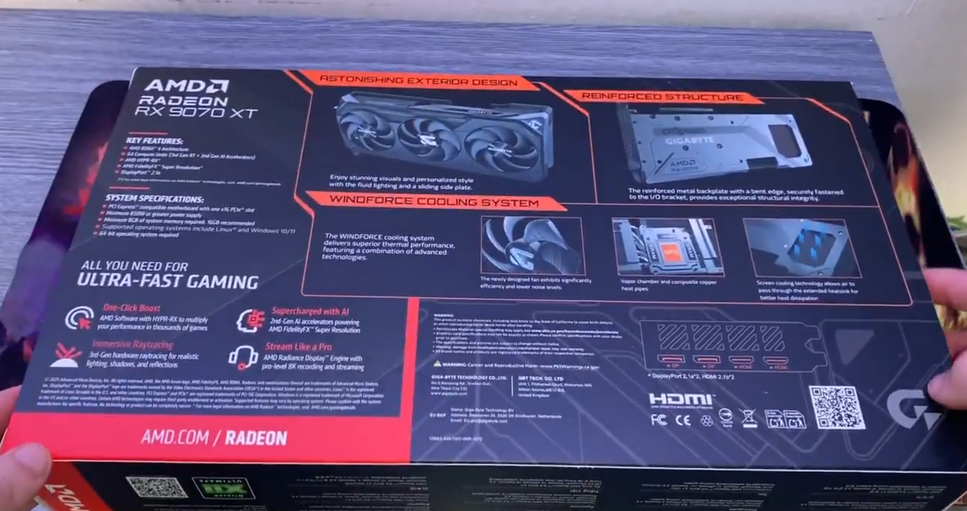 Gigabyte RX 9070 XT Gaming OC box back