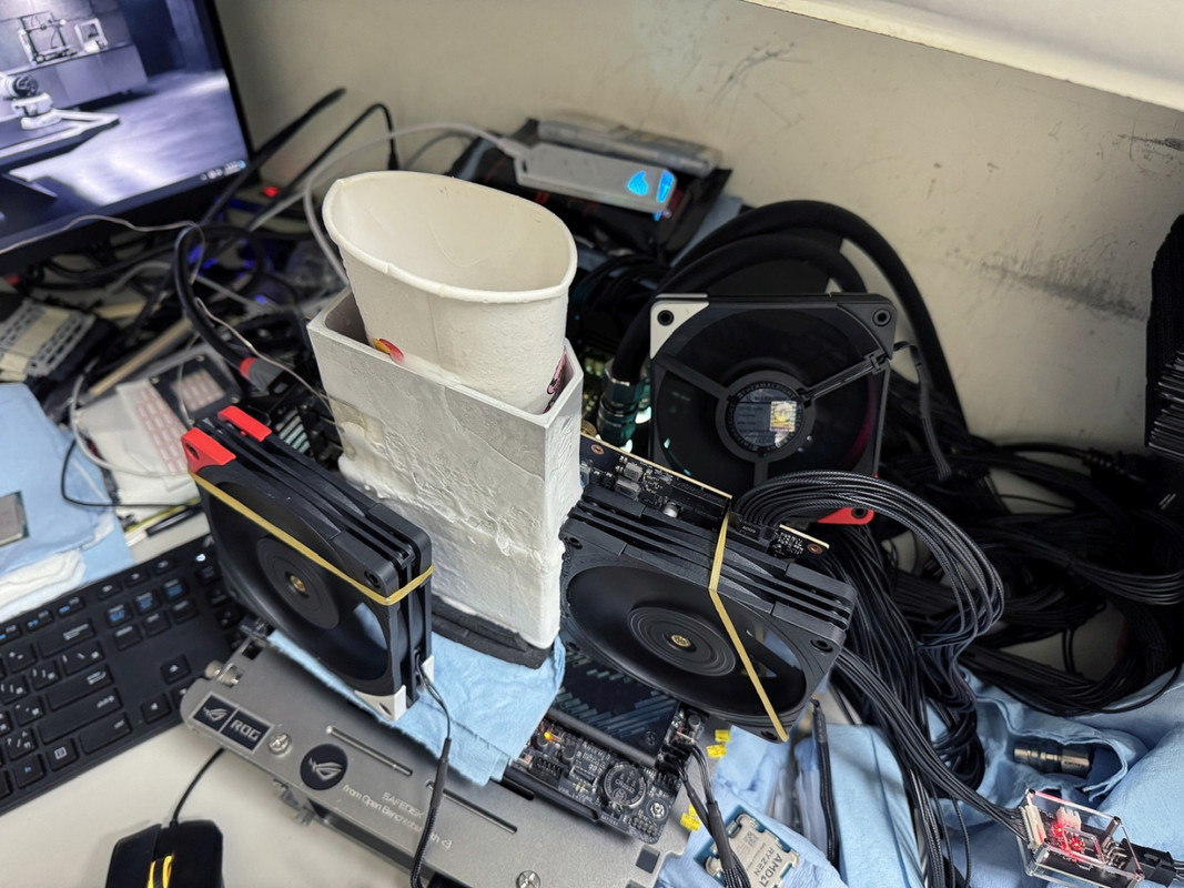 Overclocking GeForce RTX 5090