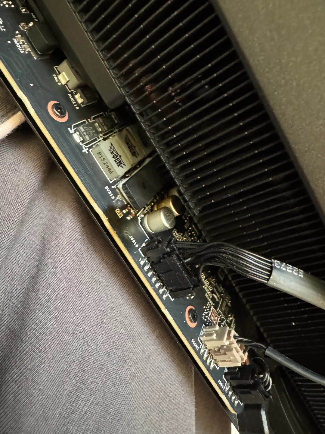 ASTRAL RTX 5090 brûlé