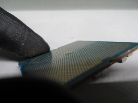 Ryzen 9800X3D bulge 1