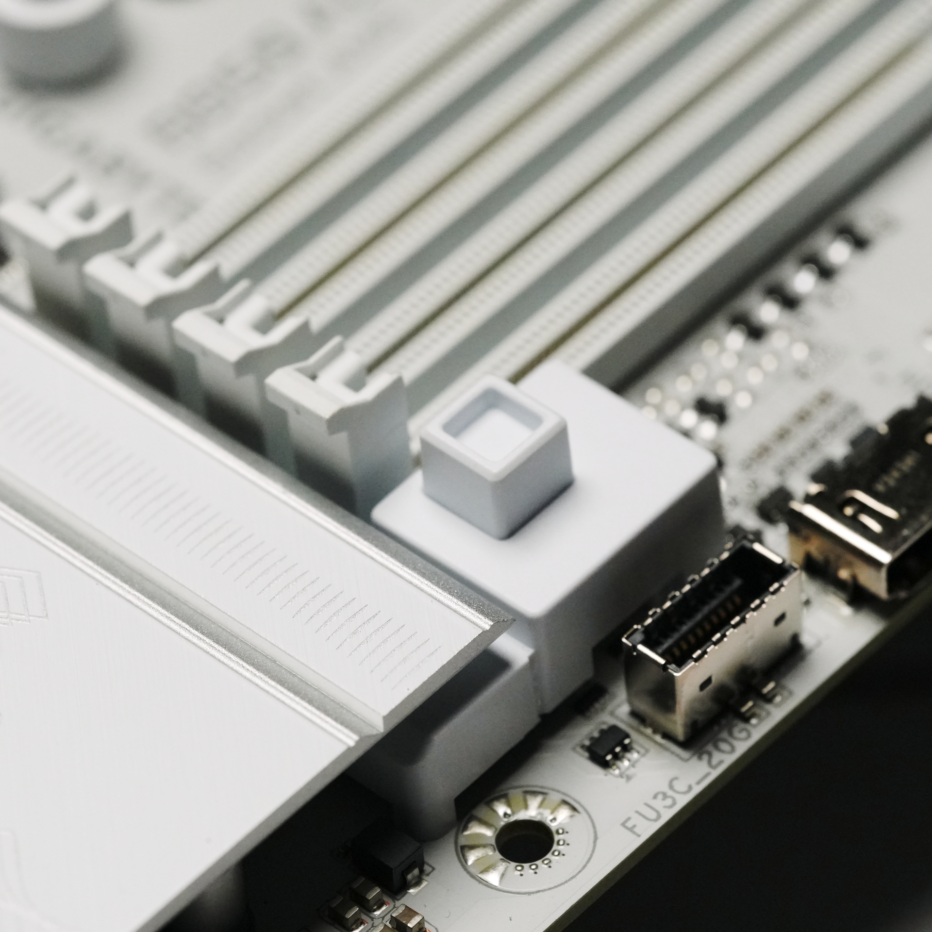 B850 ELITE ICE KSP_1.4.1