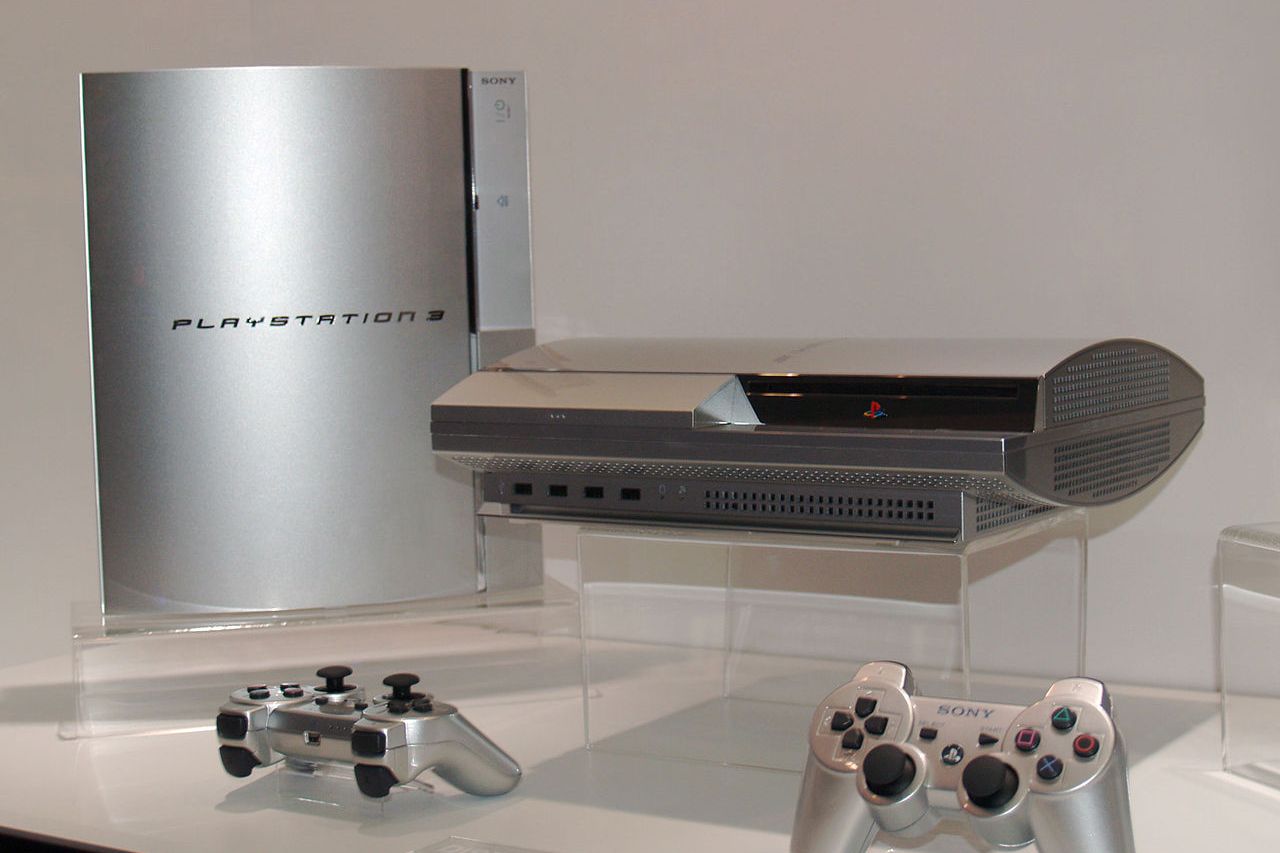 Des consoles PS3 lors d'une foire commerciale.