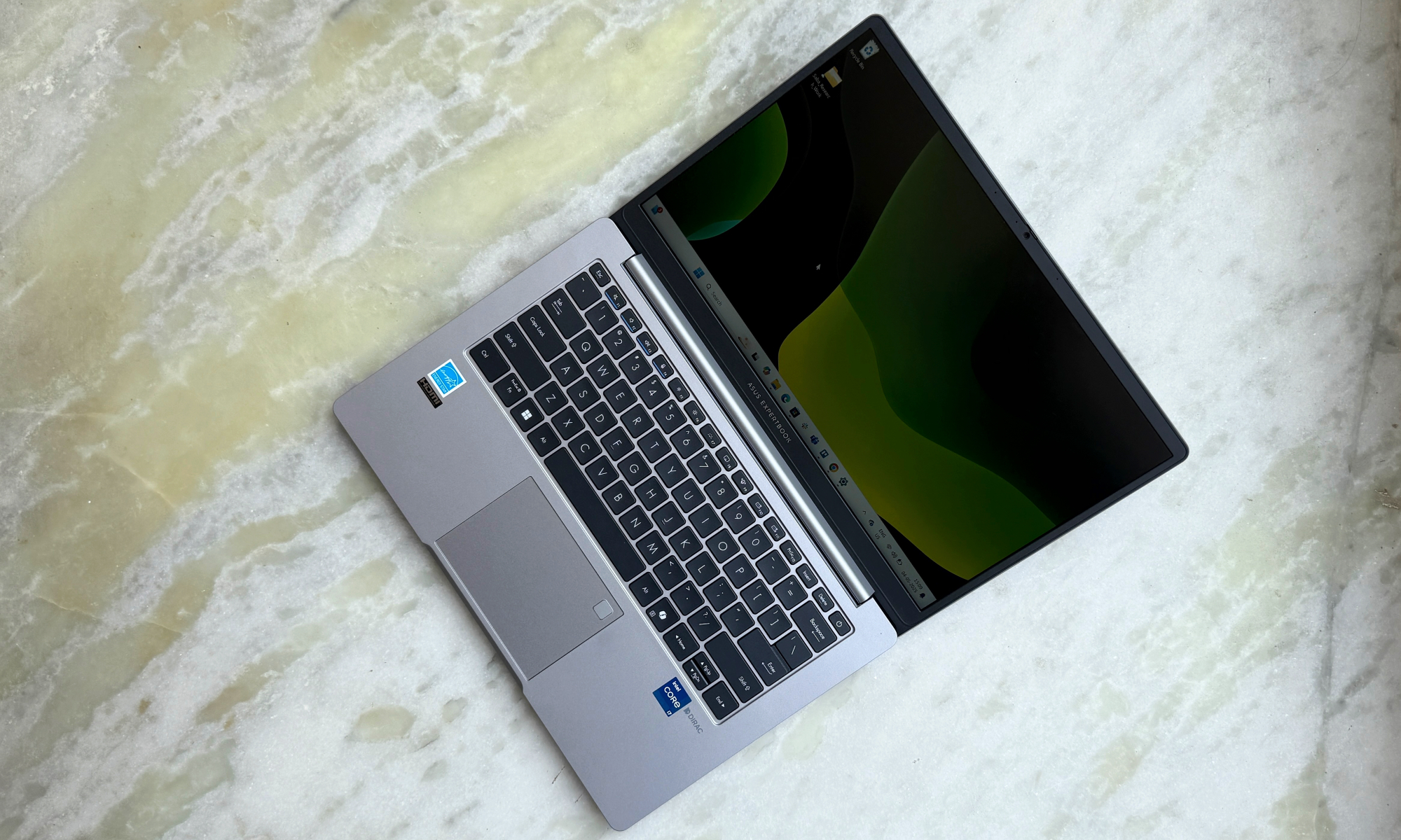 Contenu affiché sur l'Asus ExpertBook P1.