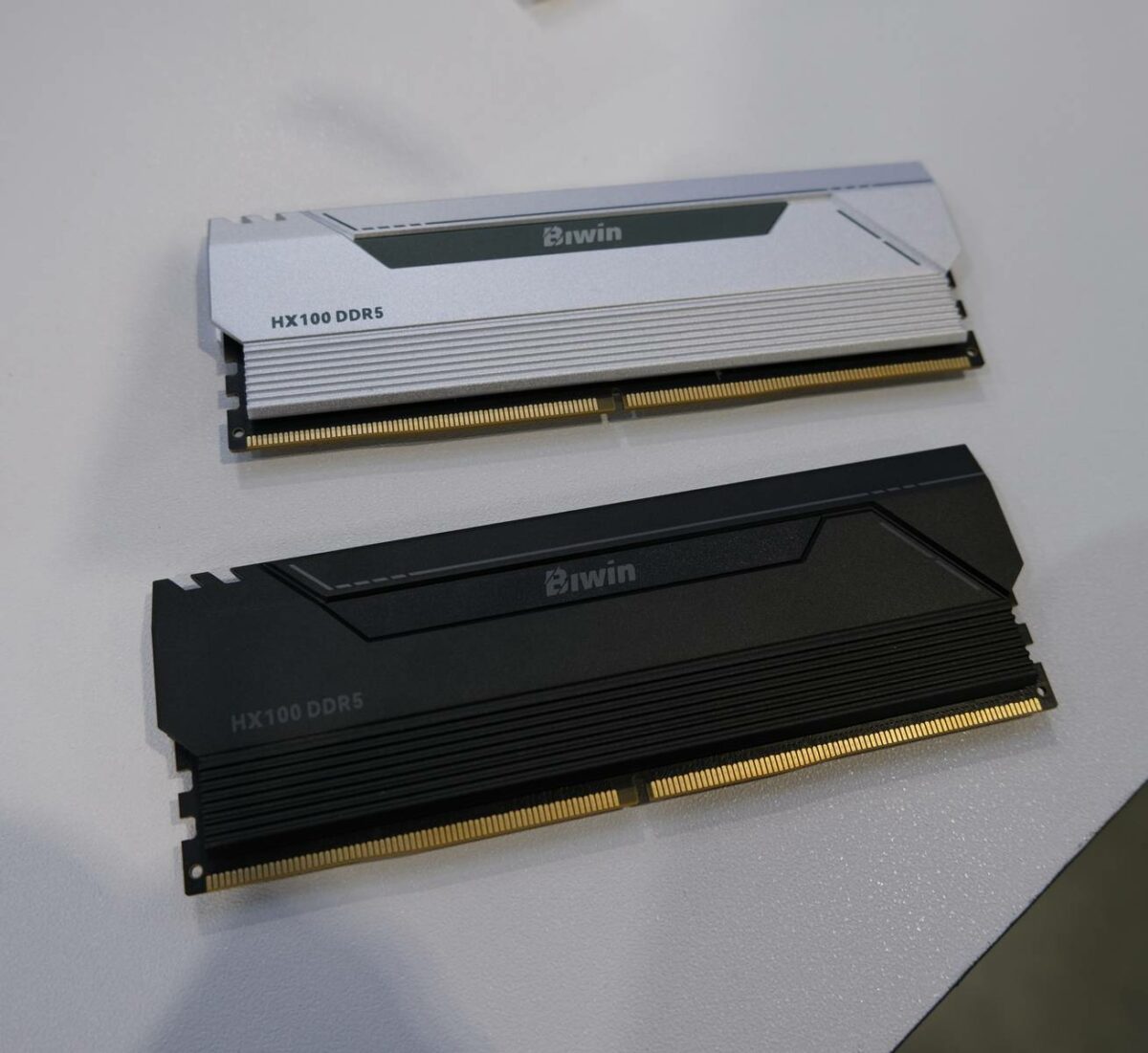 Biwin HX100 DDR5 memory.