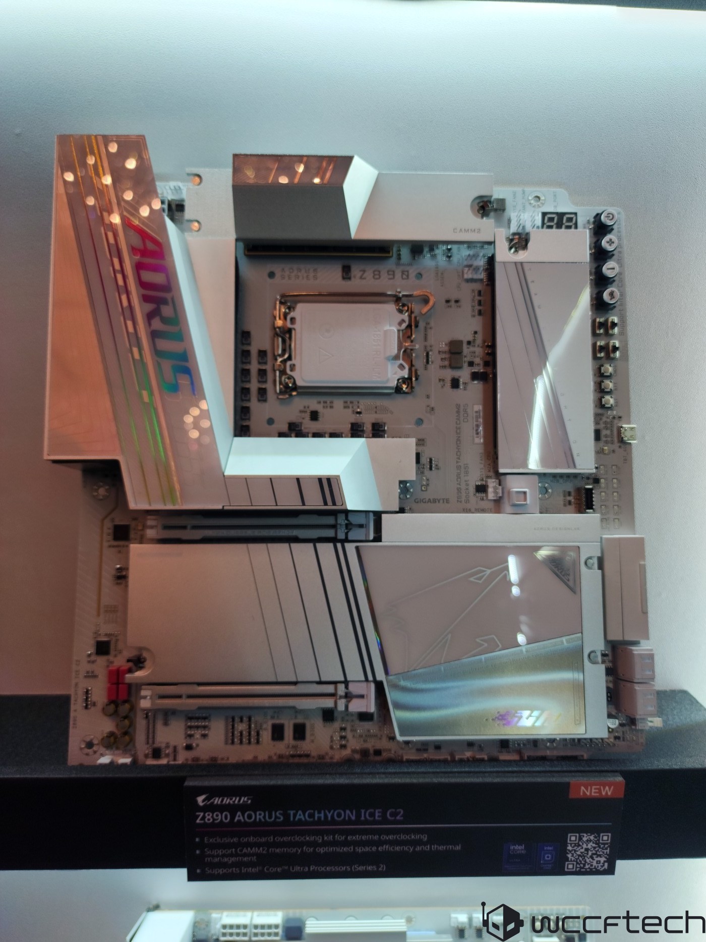 Z890 AORUS Tachyon ICE