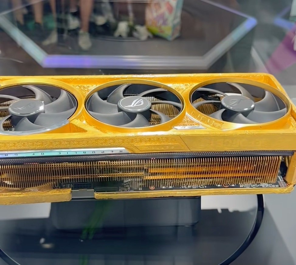 ROG RTX 5090 GOLD 2