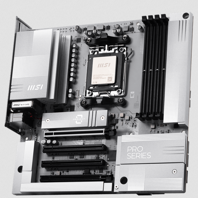 Carte mère argentée MSI Pro Series avec socket CPU et emplacements pour RAM.