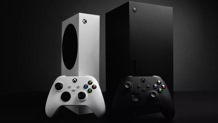 Une Xbox Series X et S côte à côte sur une table.