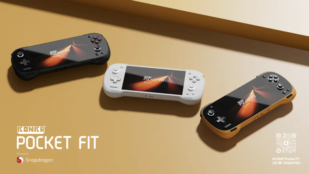 Trois consoles portables KONKR Pocket Fit sur une surface beige.