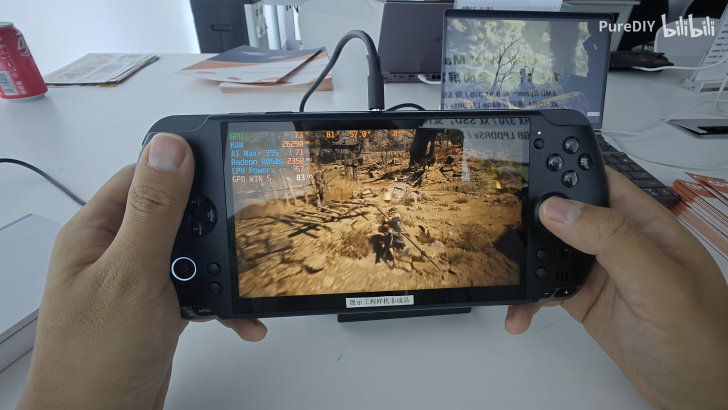 Console de jeu portable montrant des statistiques de jeu et de performance à l'écran.