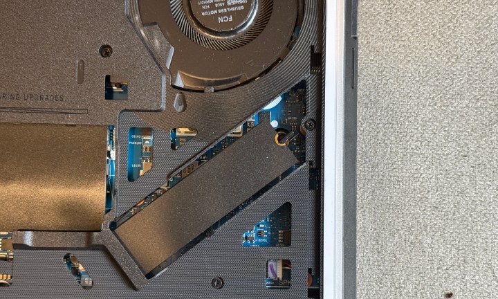 Ventilateur sur l'ordinateur portable Asus ROG Strix Scar 18.