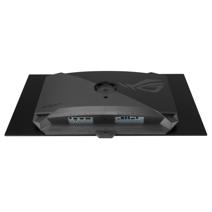 Vue arrière du moniteur de jeu montrant les ports et les détails de conception.