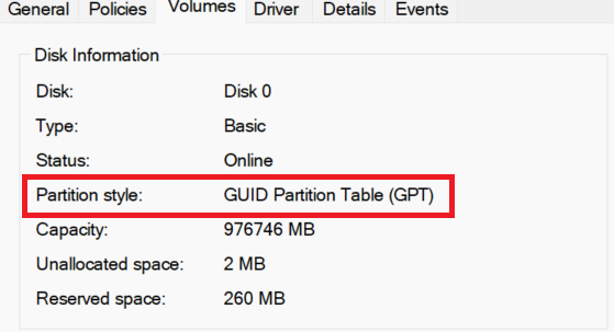 Informations sur le disque montrant une table de partition GUID (GPT) avec détails d'espace disponible et réservé.