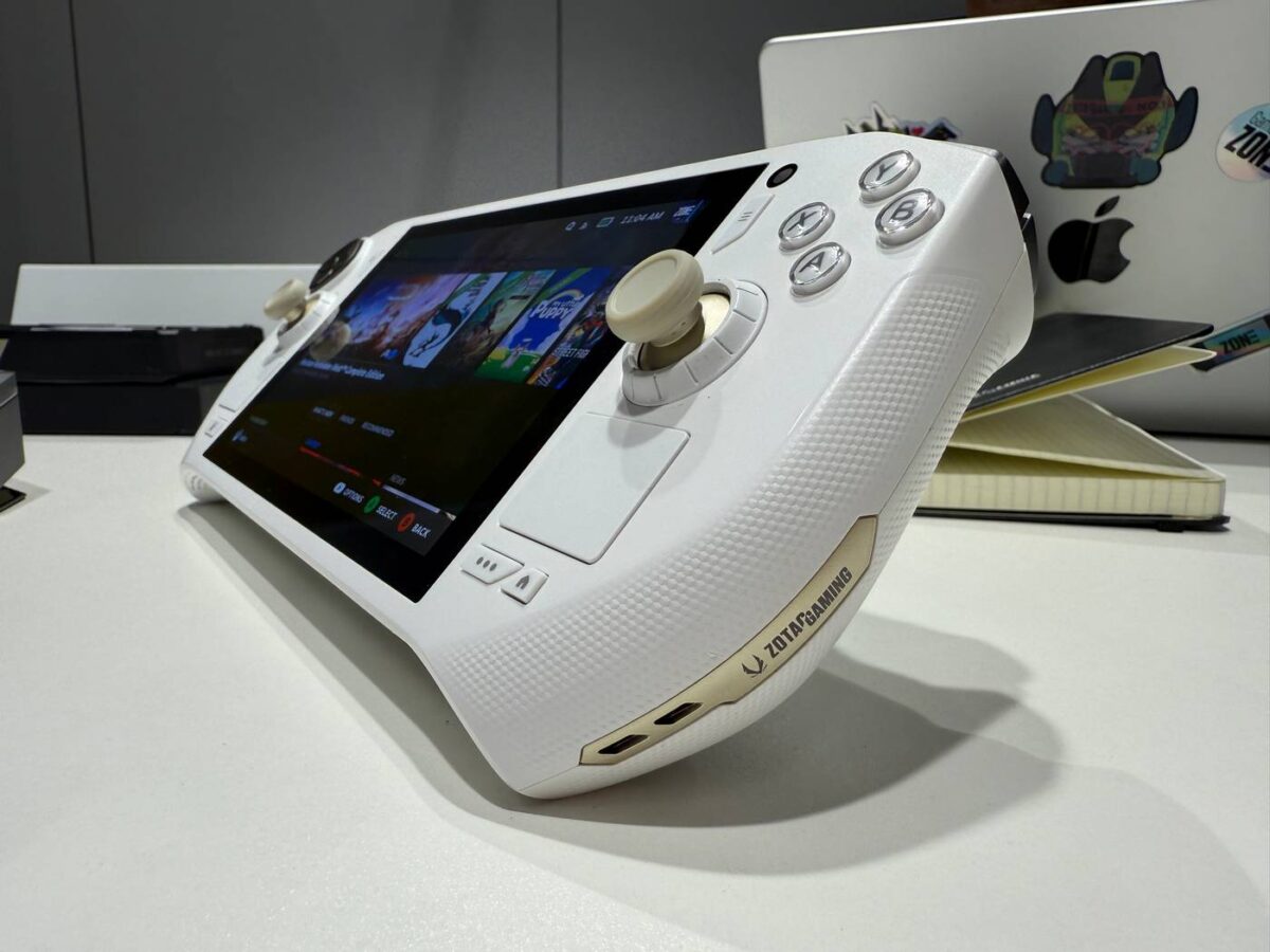 Zotac Zone Pro side.