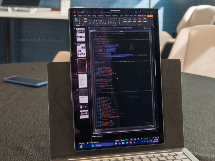 Lenovo ThinkBook VertiFlex Concept annoncé à l'IFA 2025