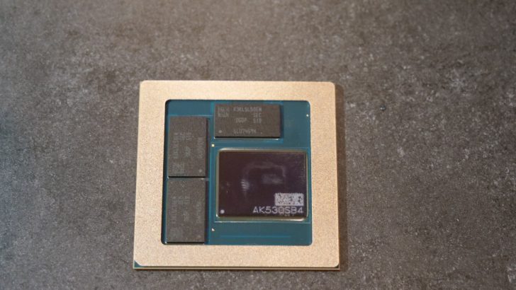 Snapdragon X2 Elite Extreme die package