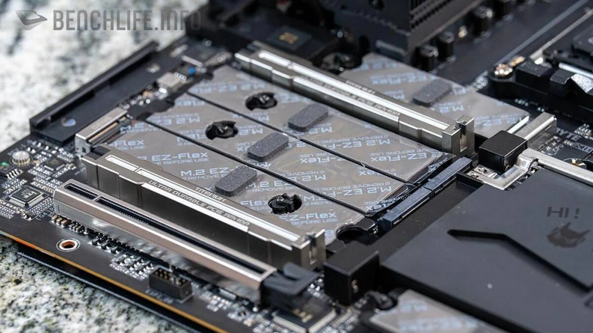 Gigabyte X870E Aorus Xtreme X3D AI TOP - emplacements M.2.