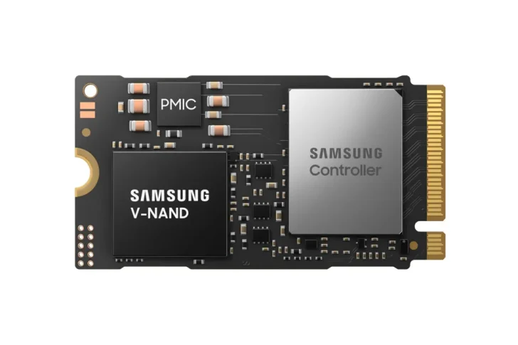 Module de stockage avec V-NAND de Samsung.