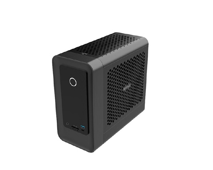 Un mini PC Zotac ZABOX noir avec ports USB et aérations sur le côté.
