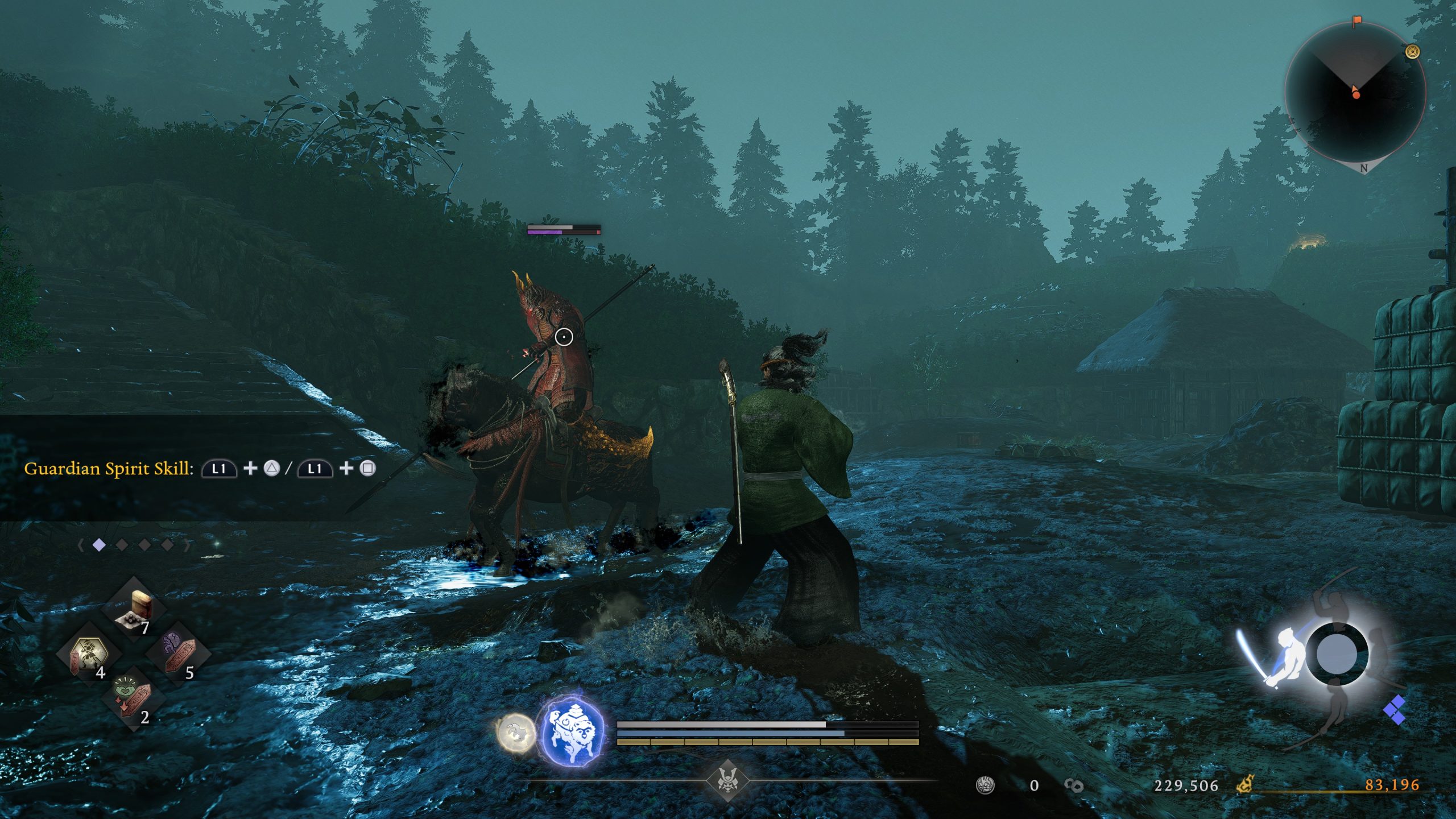 Un personnage dans Nioh 3 affrontant un ennemi monté.