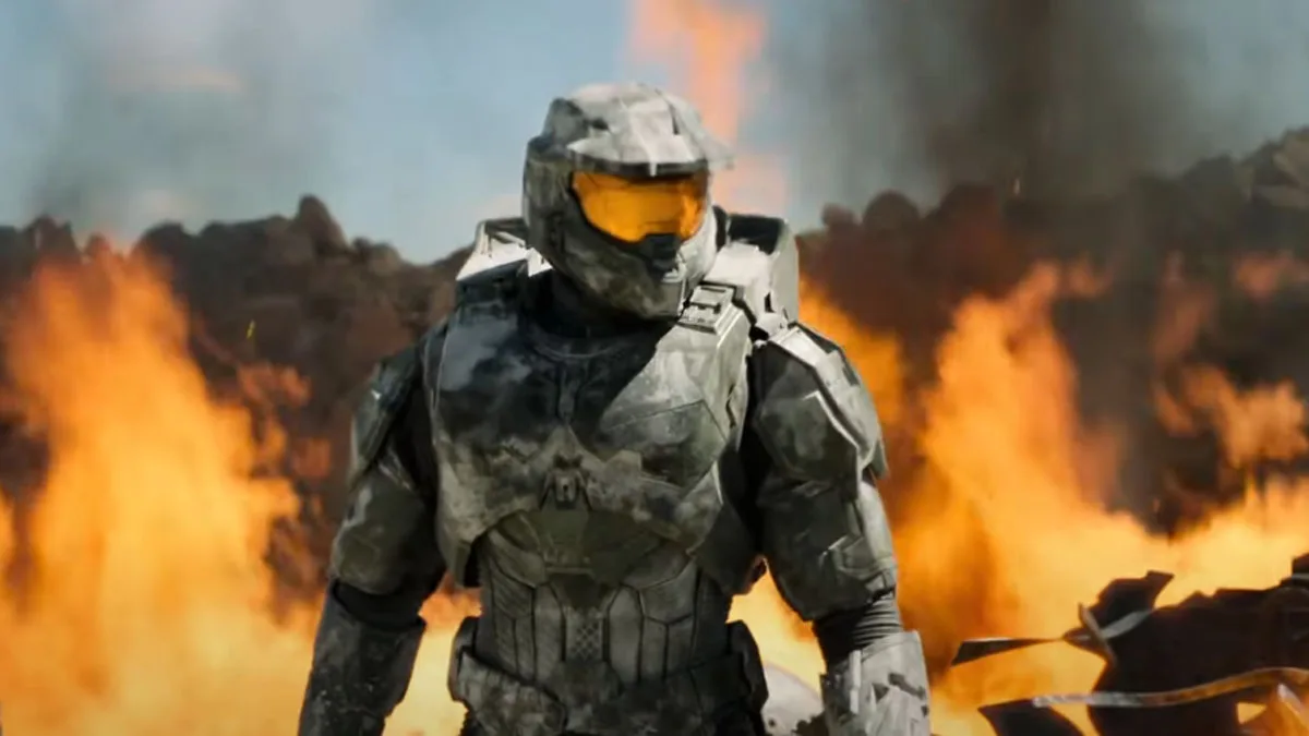 Master Chief arrives in the Halo trailer.