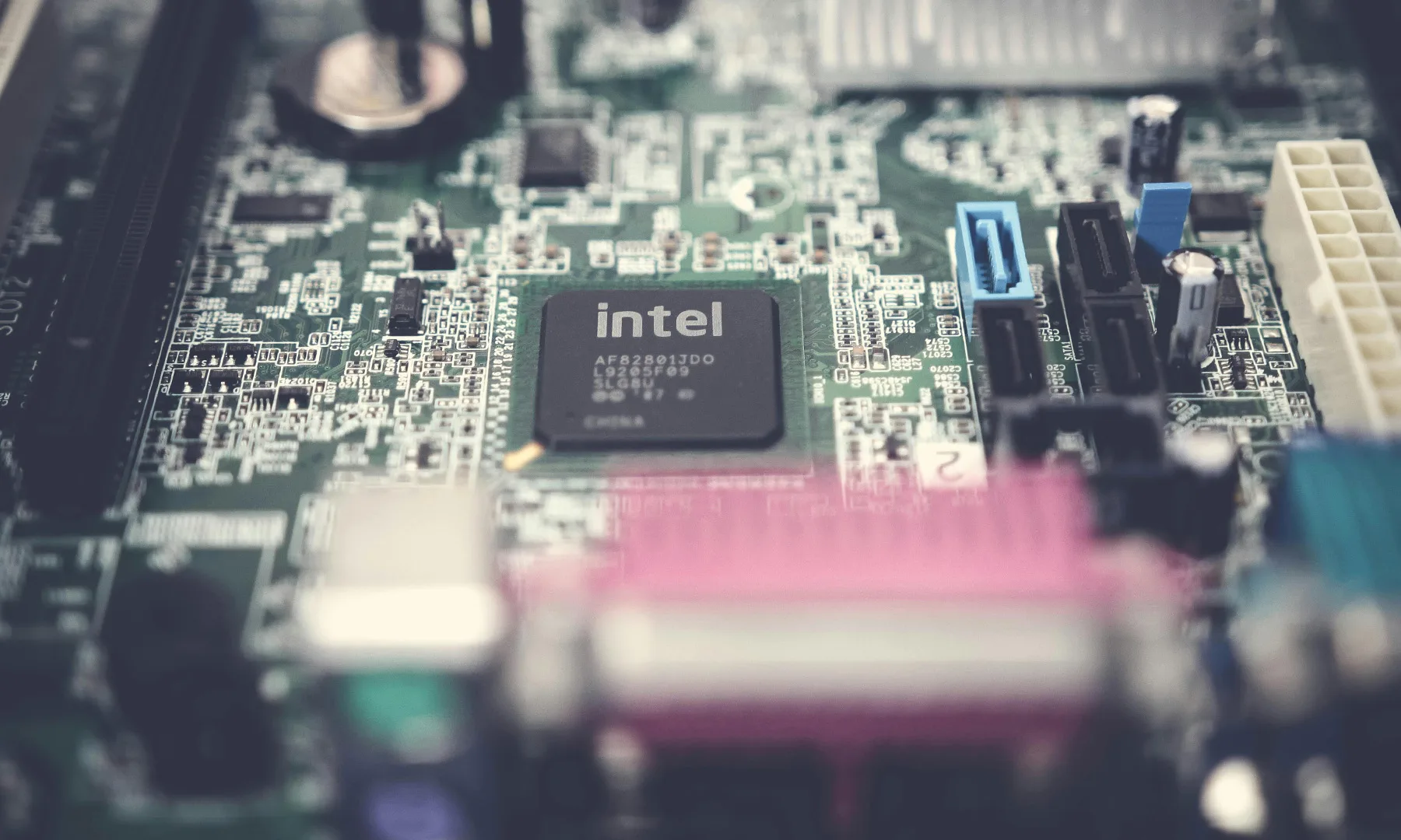 Intel Chipset semiconductor motherboard shot old