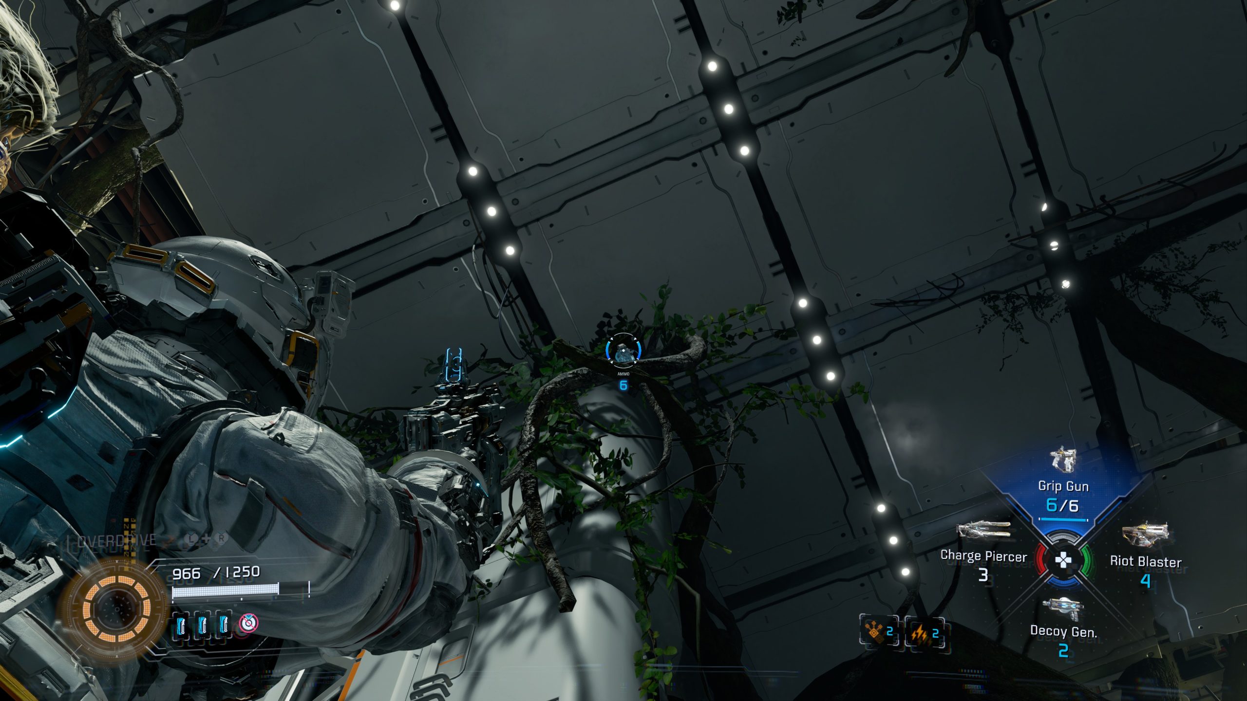 A character in PRAGMATA is using a 'Grip Gun' in an industrial setting with greenery, displaying health and weapon stats on-screen.