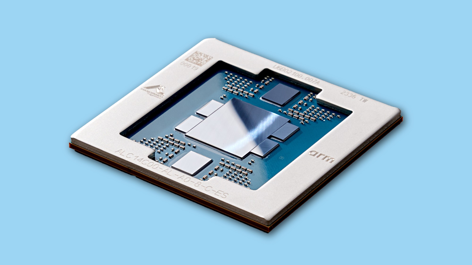 A close-up of an Arm processor labeled 'ALC14C00-AL-A0-8-C-ES' on a blue background.