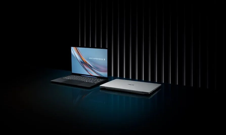 ASUS ExpertBook Ultra's Tandem OLED
