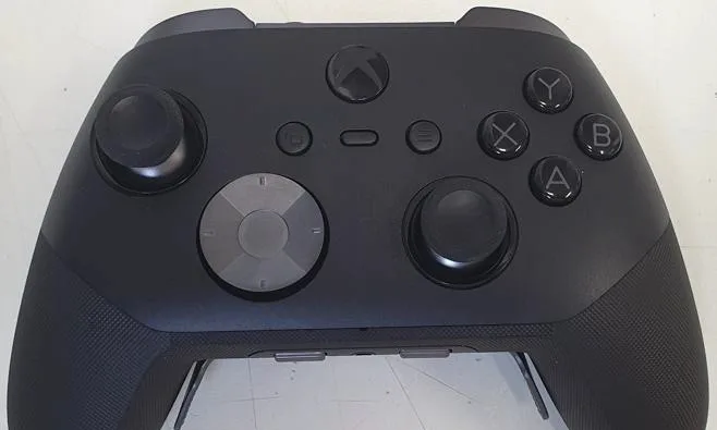 Microsoft Xbox Elite Controller Series 3 Leak from the front