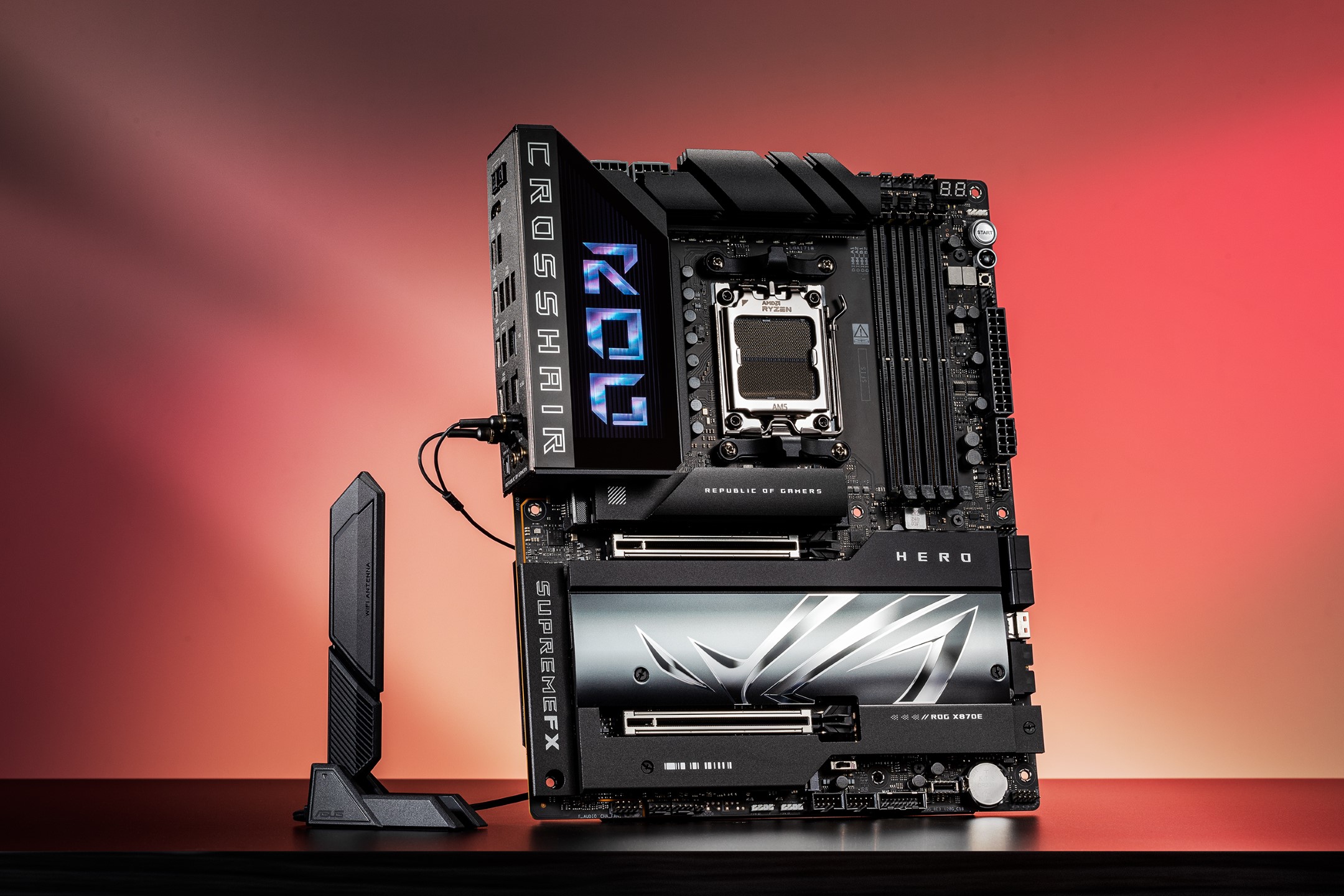 Carte mère ROG Crosshair X870E Hero.