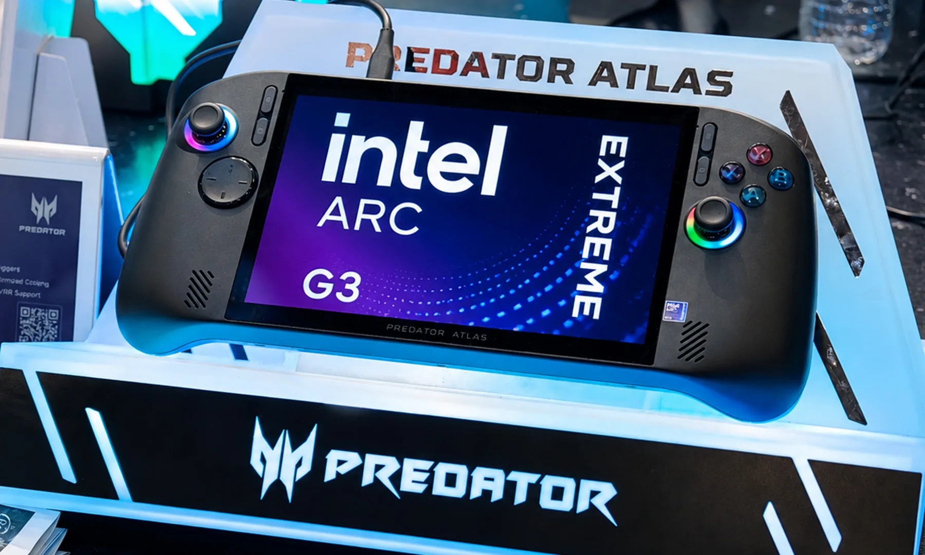 Intel Arc G3 Extreme Hands On with Acer Predator Atlas 8