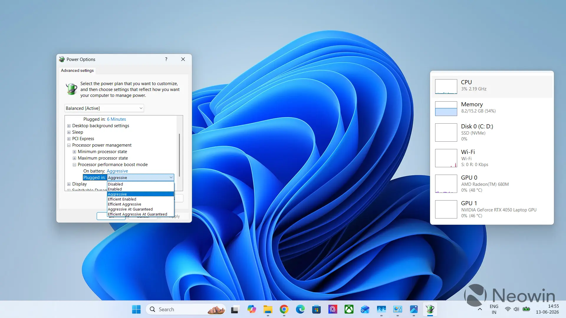 Les options d'alimentation de Windows 11 montrent 'Sur secteur' réglé sur 'Aggressive', avec le Gestionnaire des tâches indiquant un GPU AMD Radeon 680M et une carte GeForce RTX 4050 Laptop.