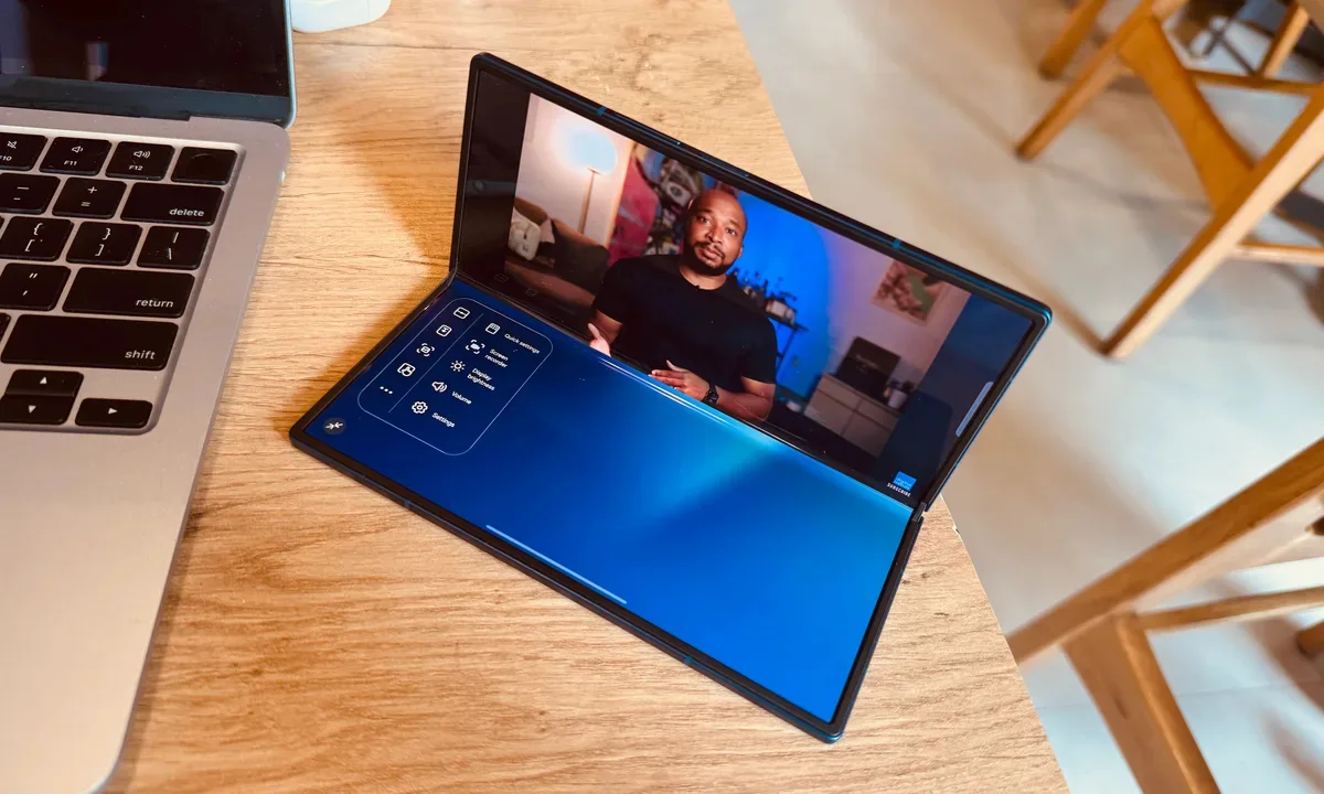 Samsung-galaxy-z-fold-7