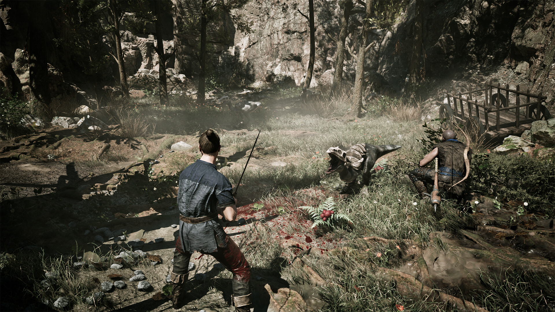 Un personnage brandit une épée face à un dinosaure dans une forêt, dans Gothic 1 Remake.