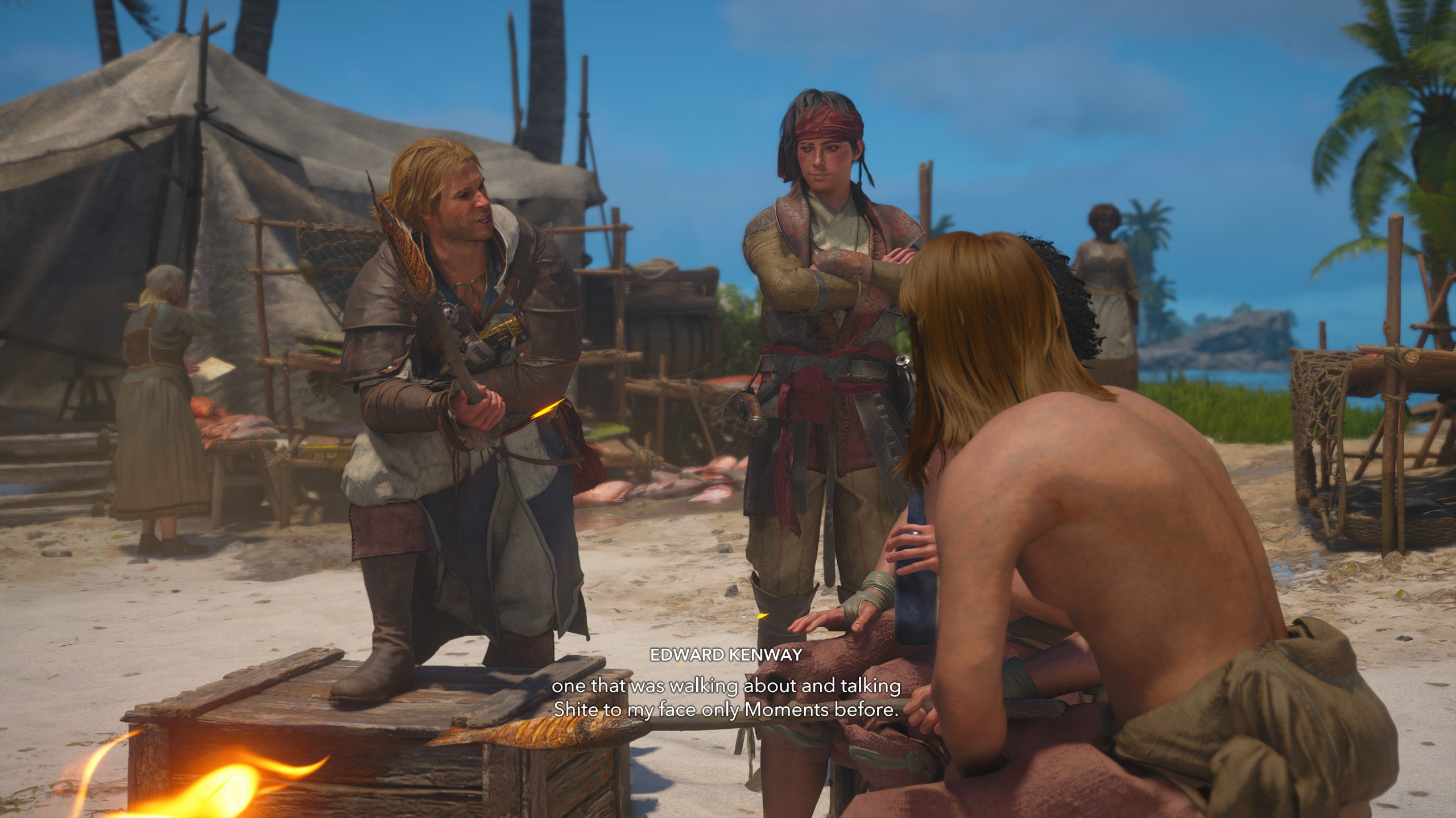 Une scène d'Assassin's Creed IV: Black Flag montrant Edward Kenway en conversation sur une plage.