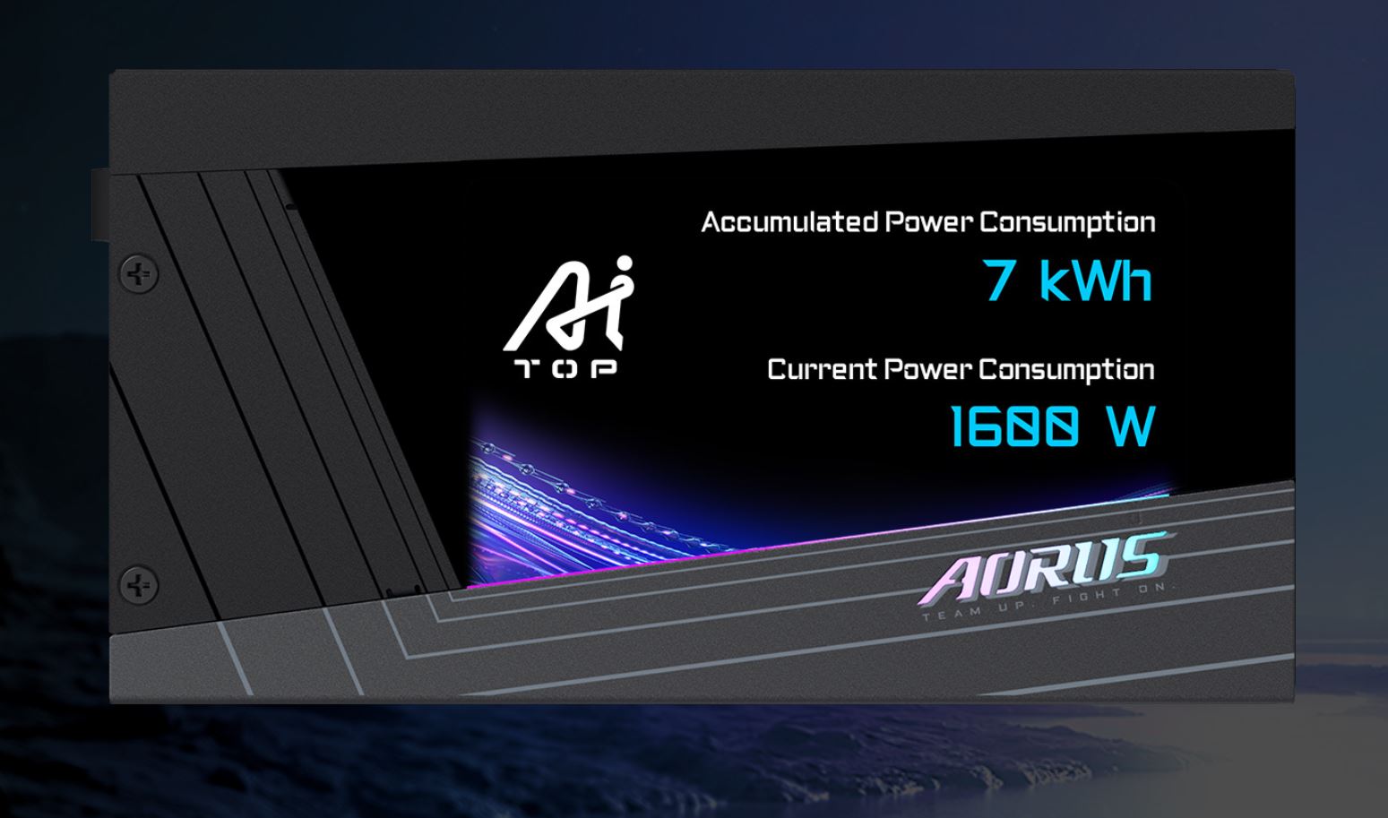 Écran LCD affichant la consommation électrique de l'alimentation AORUS