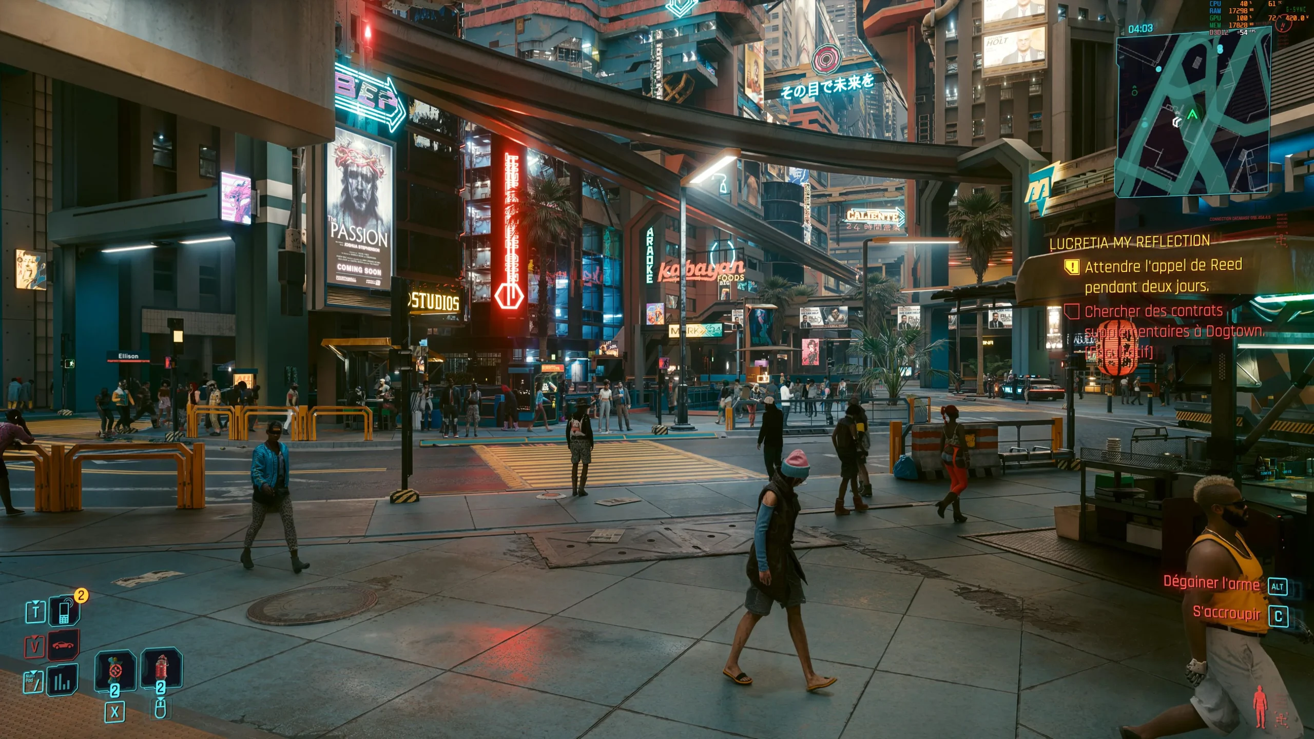 Une rue animée de Night City dans Cyberpunk 2077.