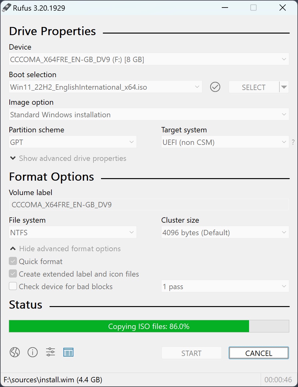 The Rufus 3.20.1929 interface displays drive properties with a device labeled 'CCCOMA_X64FRE_EN-GB_DV9' and the boot selection 'Win11_22H2_EnglishInternational_x64.iso', showing ISO file copying progress at 86%.